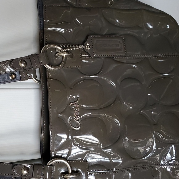 Coach Purse - Picture 2 of 16